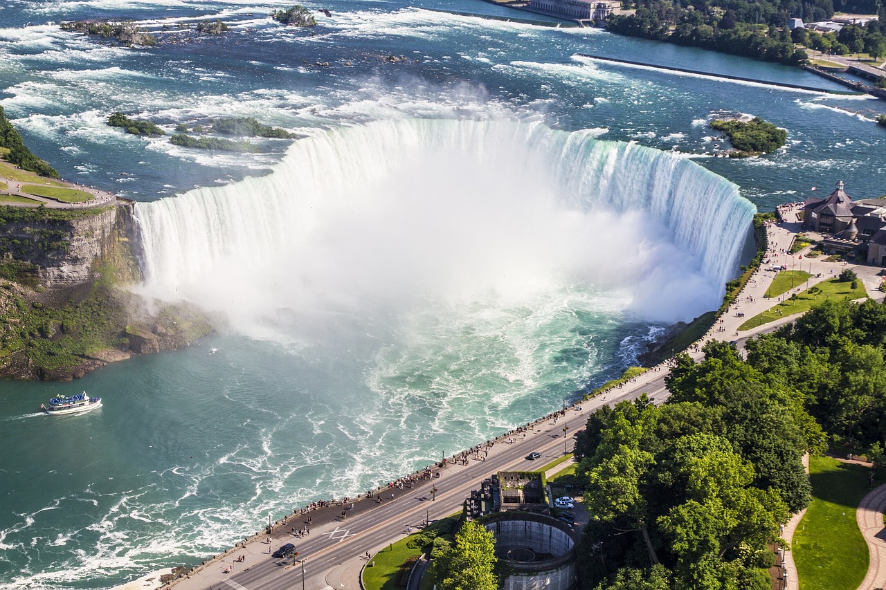 Why You Should Travel to Niagara Falls